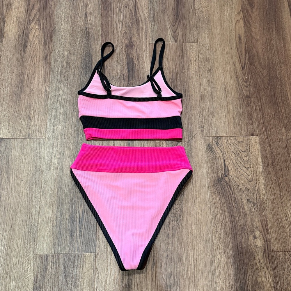 New Beach Riot Bikini Set - Picture 5 of 5